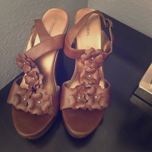 Brown wedges
