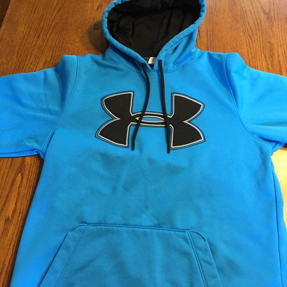 Under Armour Sweatshirt