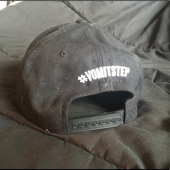 Snails Snapback - Picture 2 of 2