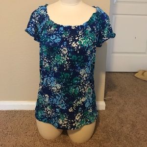 Pretty blue floral top