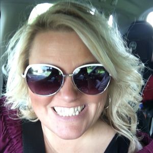 Meet your Posher, Kristen