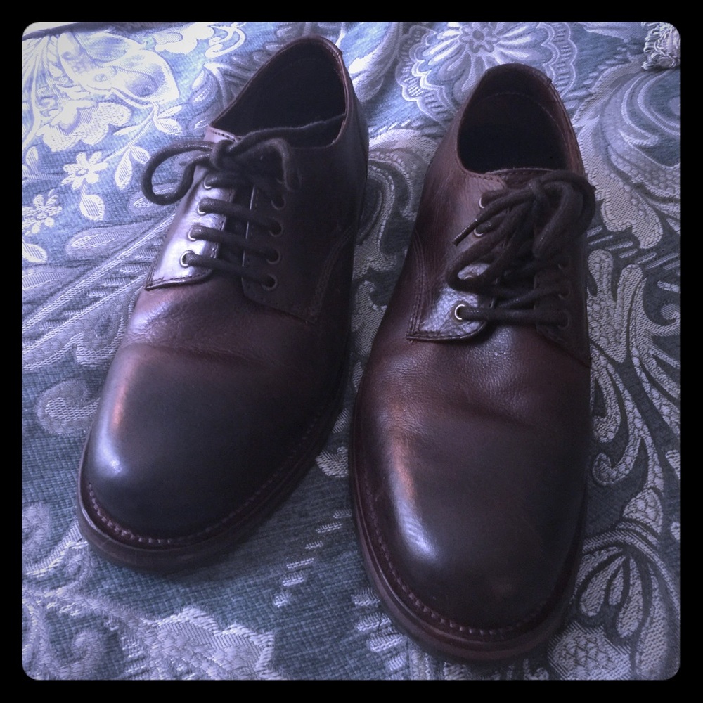 Men's leather dress shoe