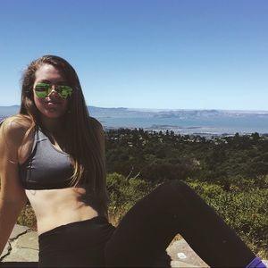 Meet your Posher, Addie