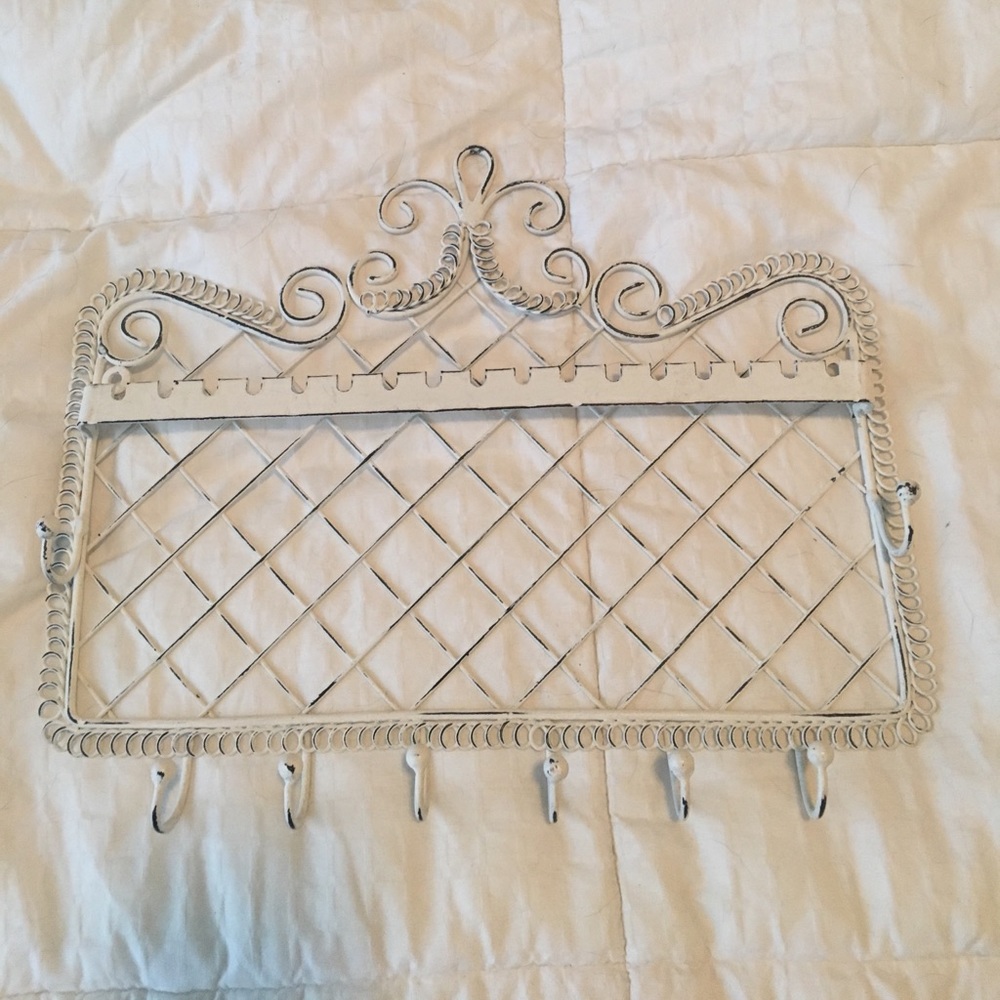 Jewelry organizer