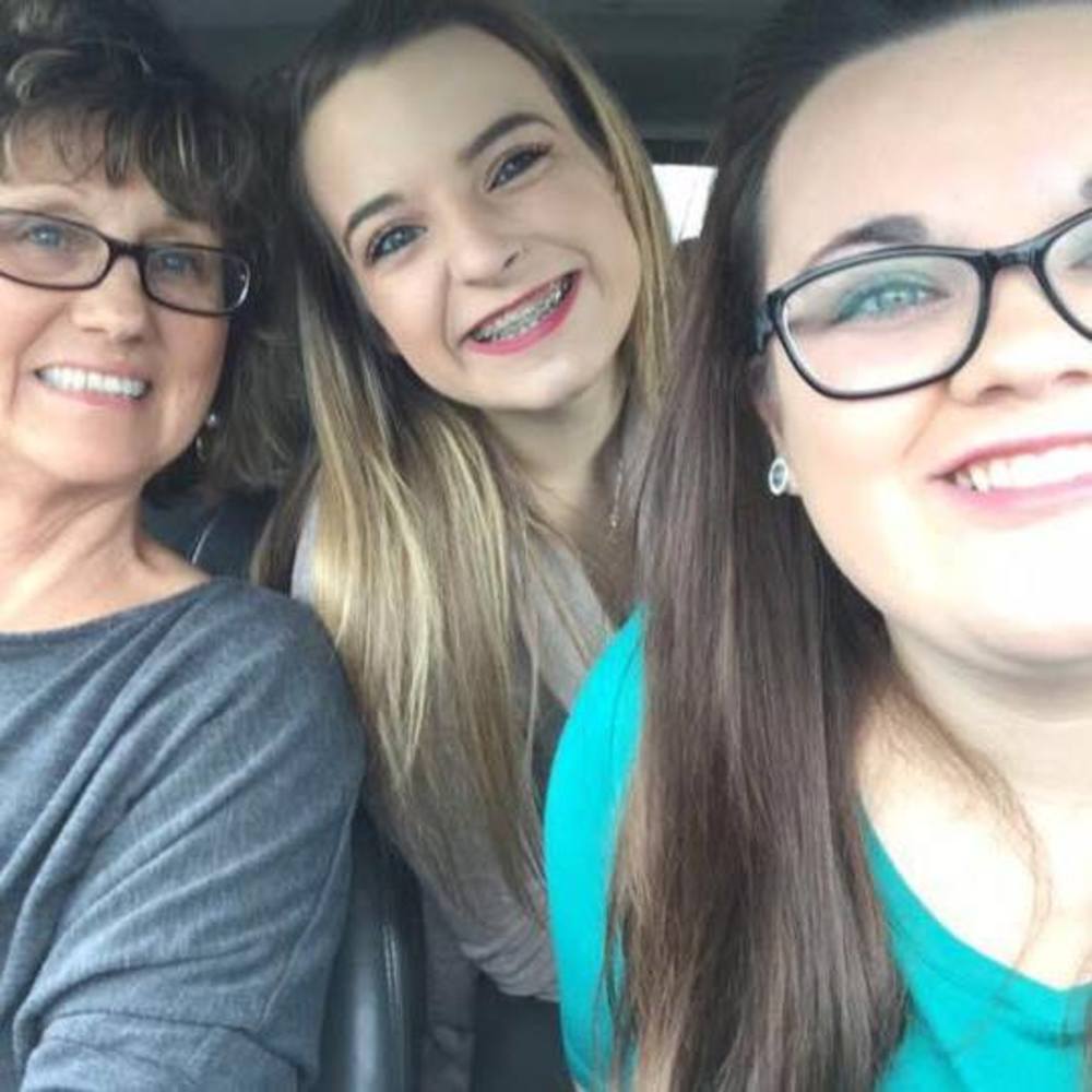 Meet your Posher, Sarah j