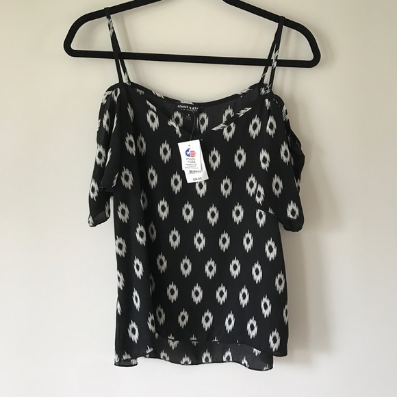 About A Girl Tops - NWT About a Girl Black Printed Cold Shoulder Top