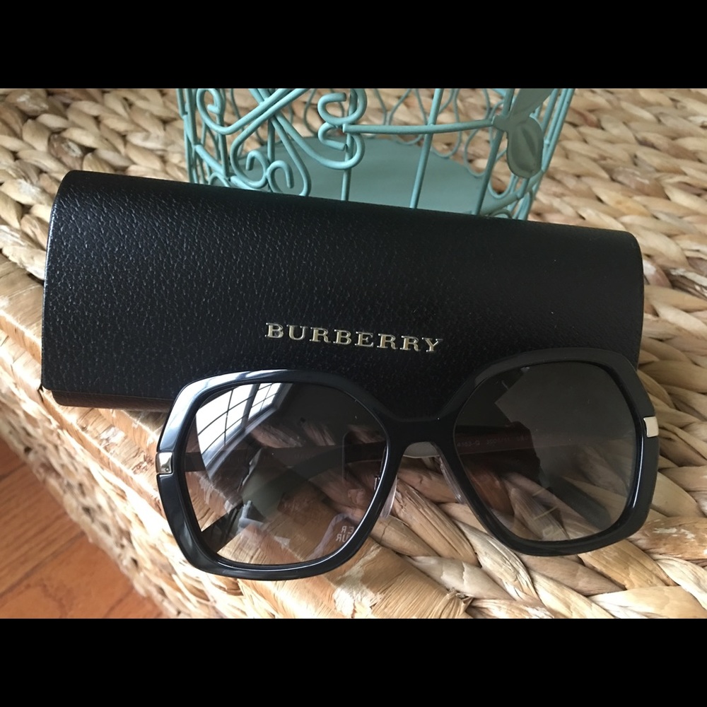 Burberry sunglasses