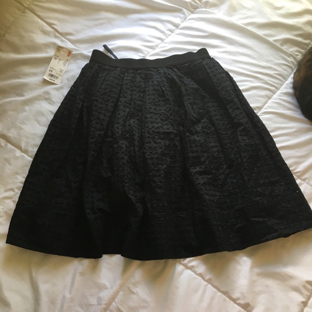 Uniqlo Black Eyelet Mini Skirt - XS