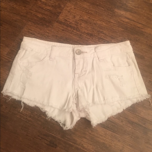 Almost Famous mini ripped cut off shorts 3 - Picture 1 of 3