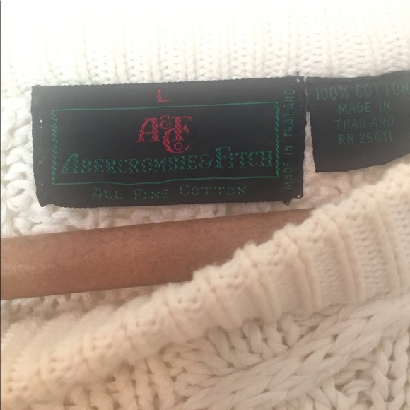 Vintage Abercrombie and Fitch Sweater - Picture 2 of 2