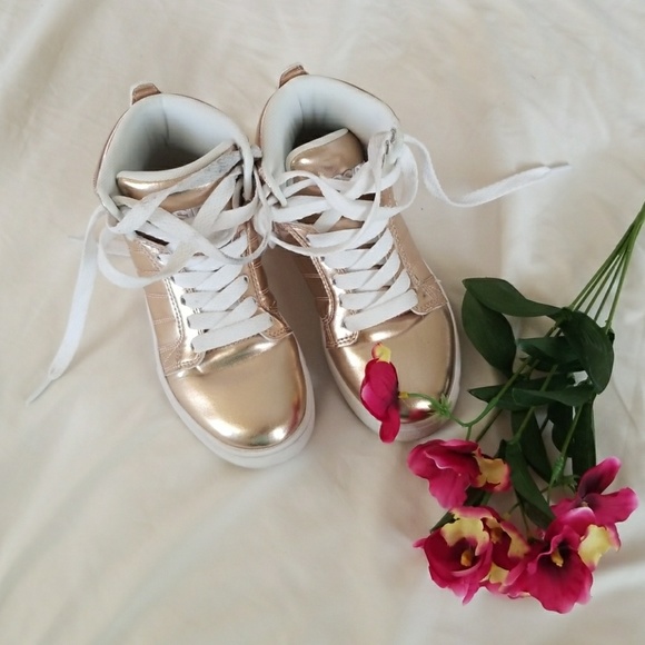 high ankle sneakers for girls