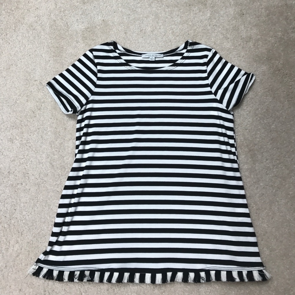 NWT- Cute striped t shirt