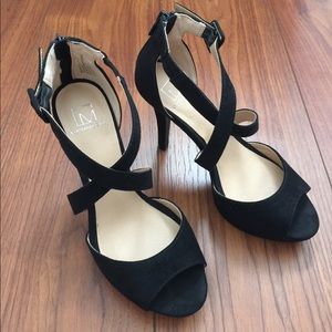 Material Girl black 7 platform dress sandals new