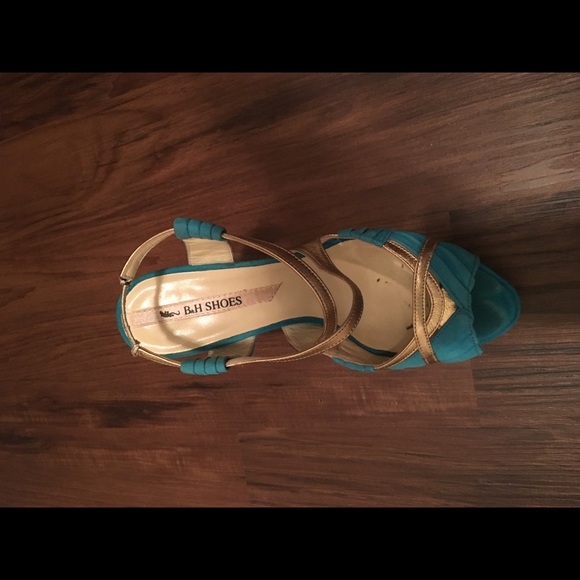 Classy Italian leather shoes - Picture 2 of 4