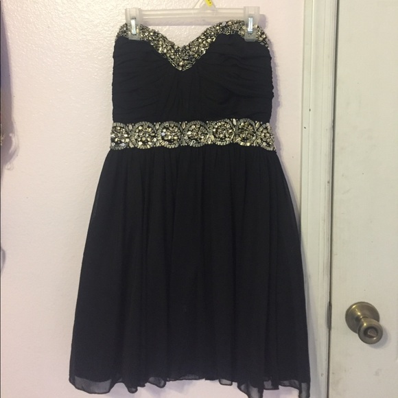 Homecoming dress - Picture 1 of 3