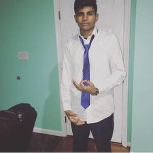 Meet your Posher, Dhaval