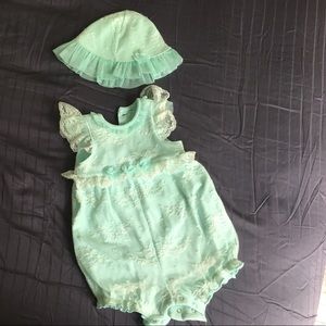 Baby Romper with hat 6 Month Little me 2 pieces