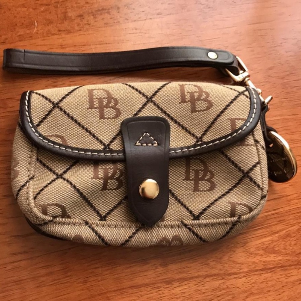 Dooney & Bourke Wristlet