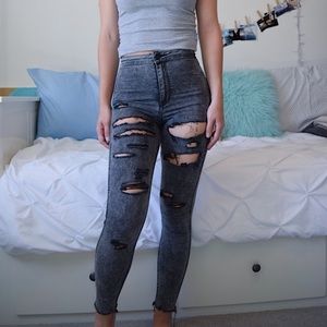 H&M Distressed Stonewash Grey Jean, Size 25