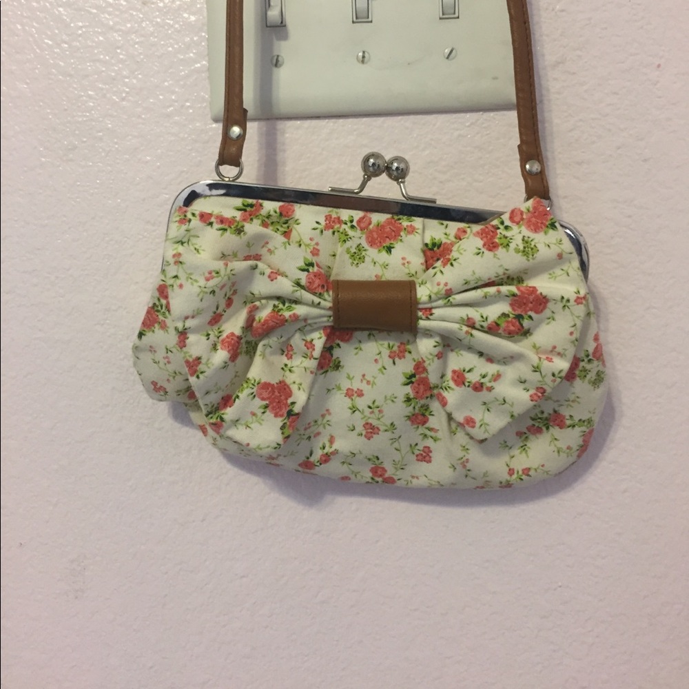 Crossbody purse