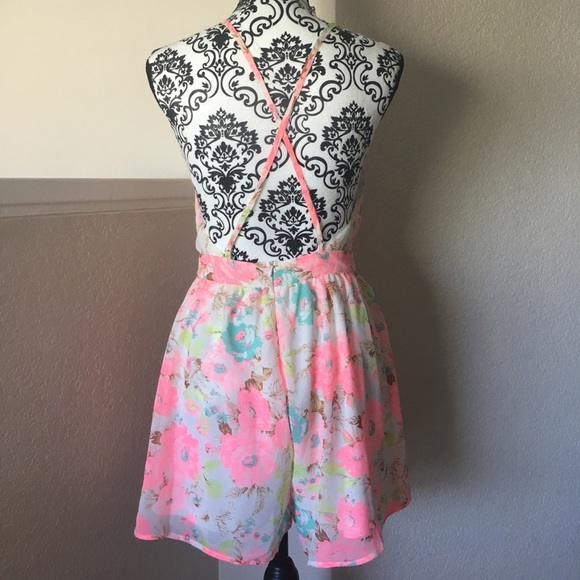 Brand New Without Tag Romper - Picture 3 of 4