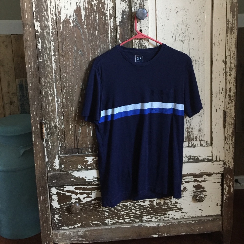 Gap Pocket Tshirt