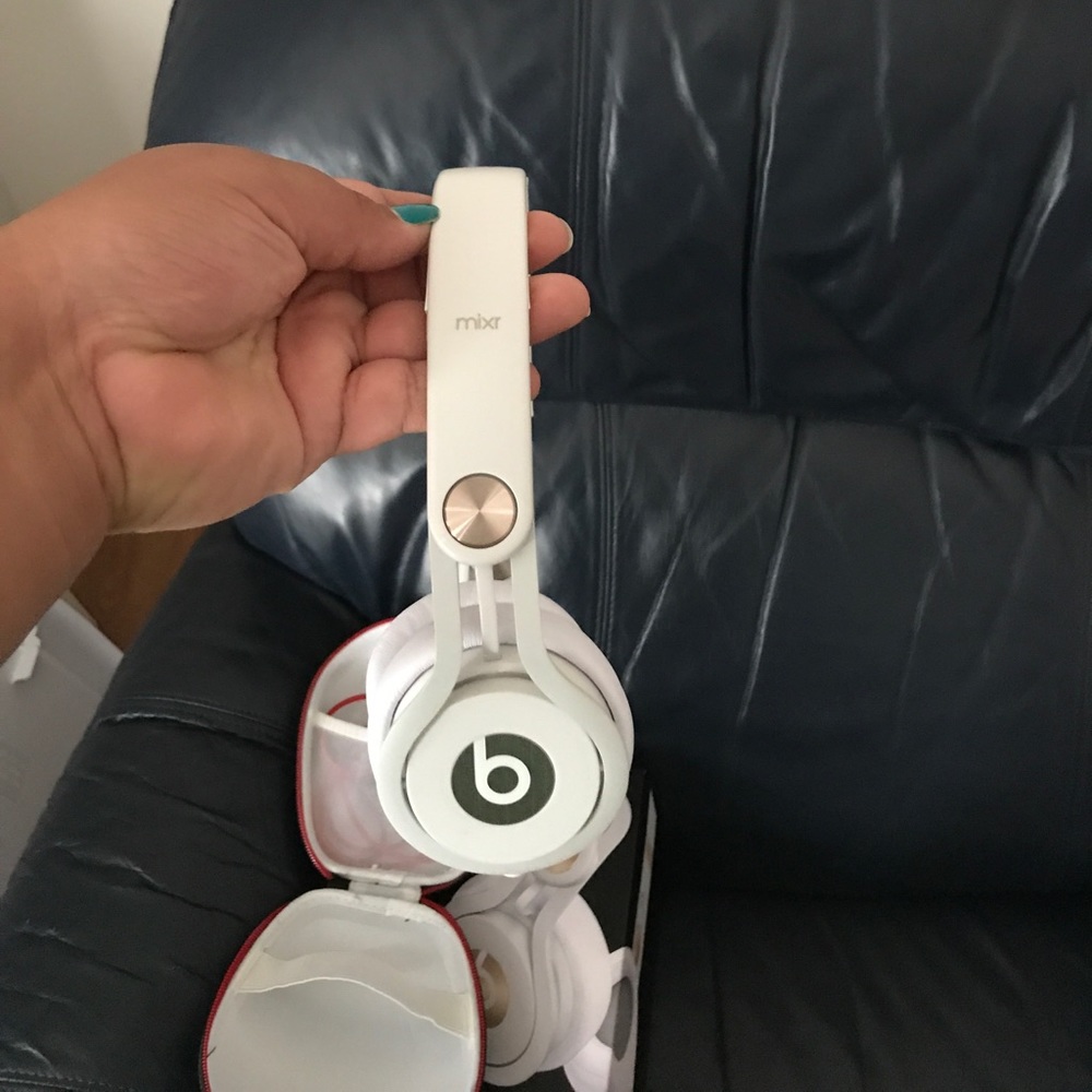 Beats - Picture 4 of 5