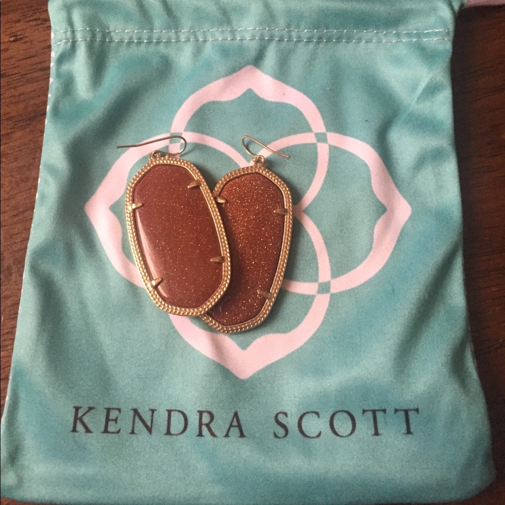 Kendra Scott Danielle earrings