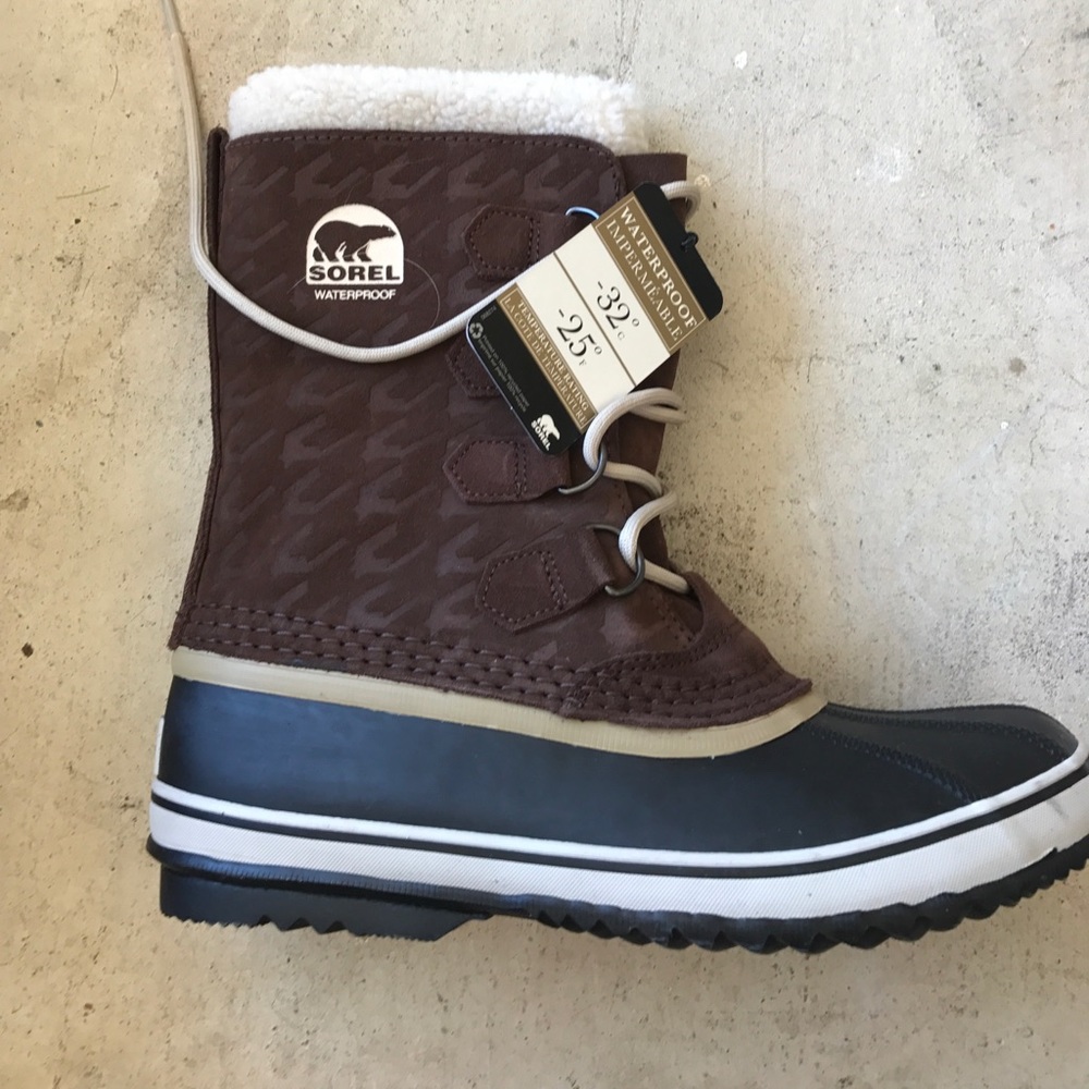 NWT Sorel Boots