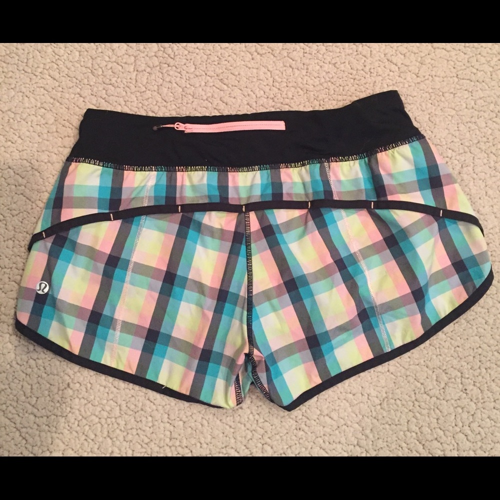 Lululemon running short size 6