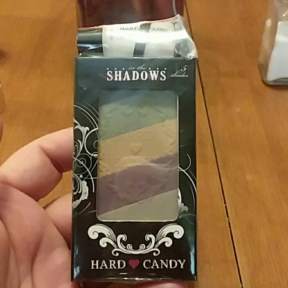 Hard candy eyeshadow primer combo
