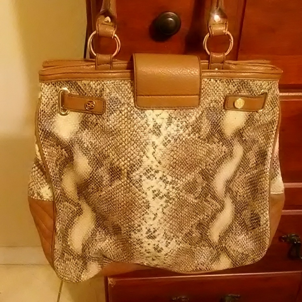 Jessica Simpson Handbag - Picture 5 of 7