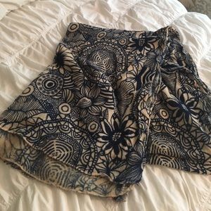 Blue and beige patterned scarf