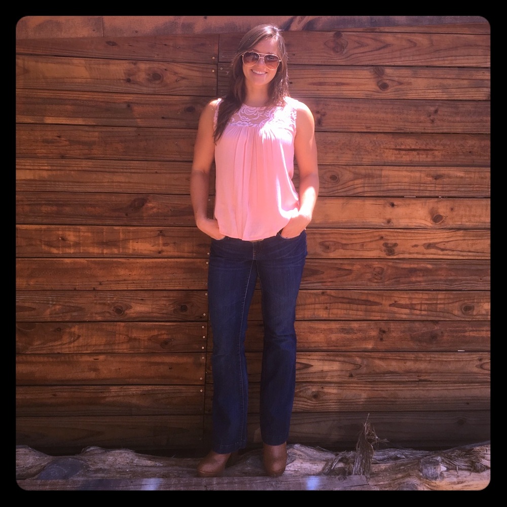 Soft pink Lacey tank