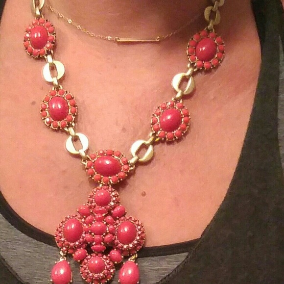 Stella & Dot Sardinia Necklace - Picture 2 of 2