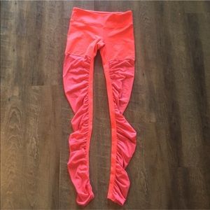 ALO yoga goddess leggings