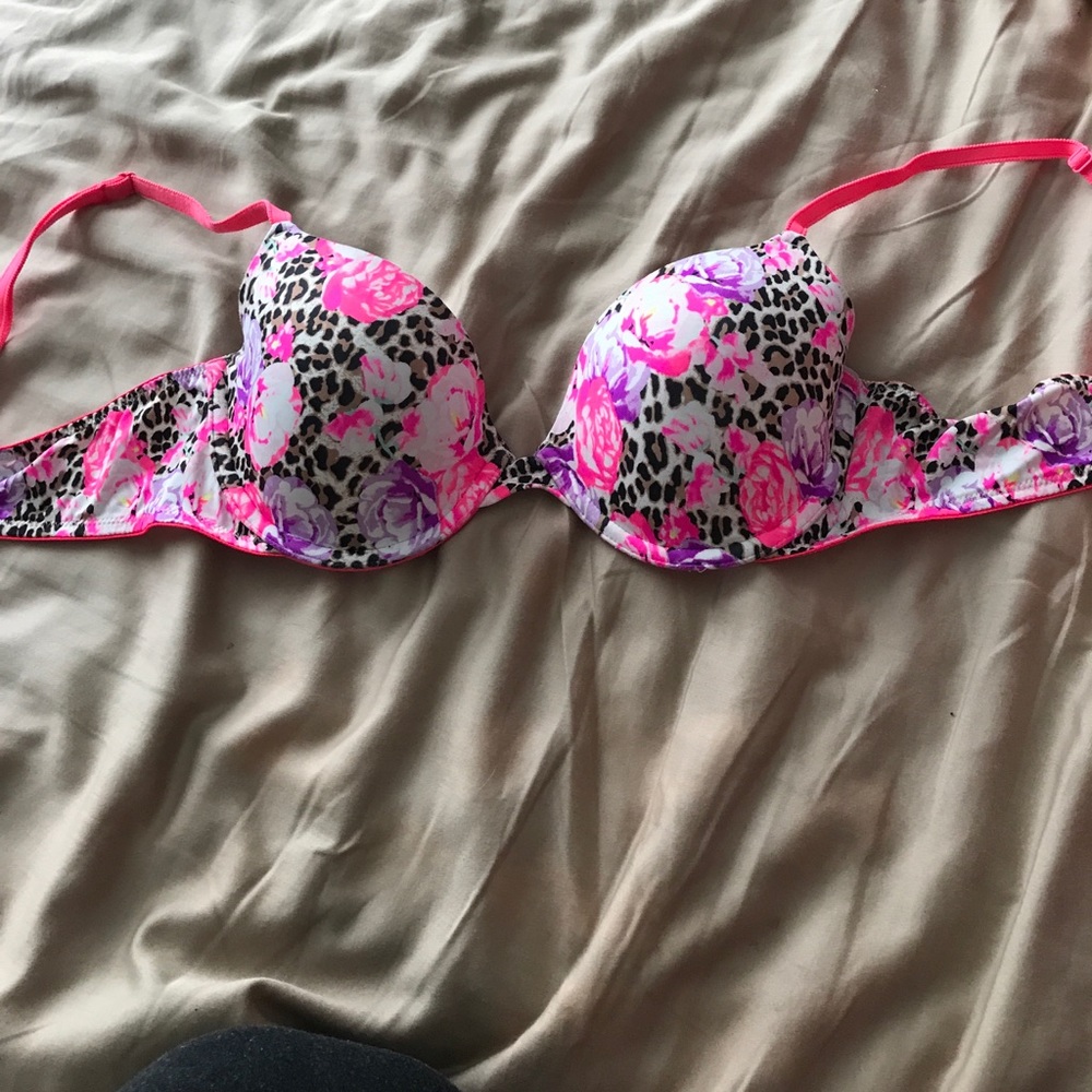 36 B underwire bra