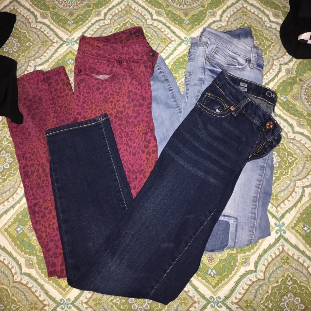 Pool of jeans. 3 pairs. Can sell individually.