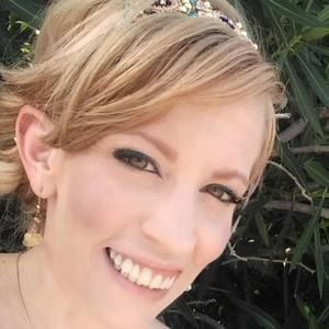 Meet your Posher, Cara