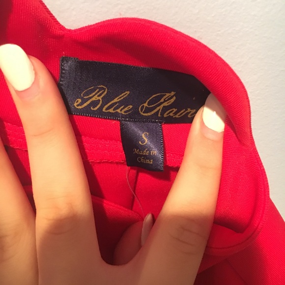 Red skirt - Picture 2 of 2