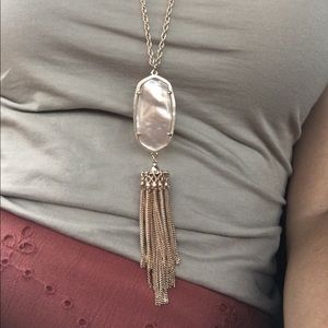 RARE Kendra Scott Peach Illusion Rayne Necklace