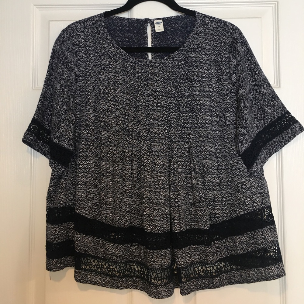 Old Navy Navy Blouse with Lace details