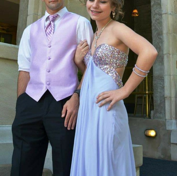 Pageant, Prom, Homecoming Quinceanera Evening Gown - Picture 5 of 8