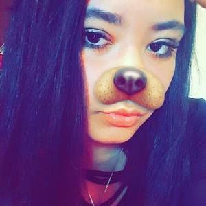 Meet your Posher, Adrianna