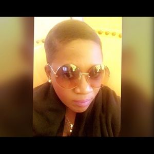 Meet your Posher, Marie