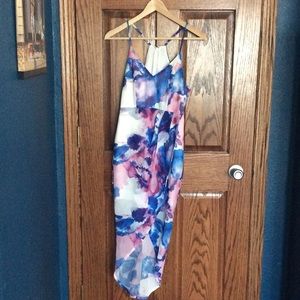 Size S Tulip Hem Floral Dress