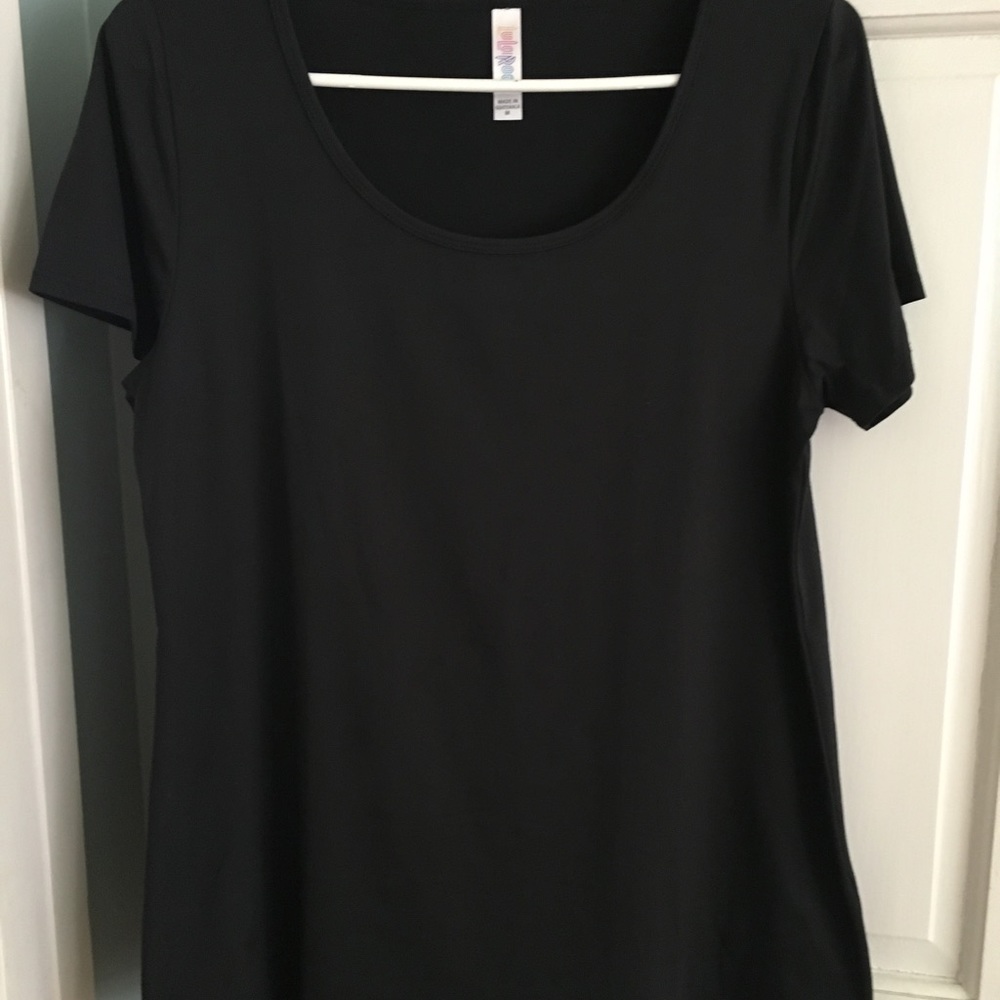 LLR BLACK size M classic NWOT.