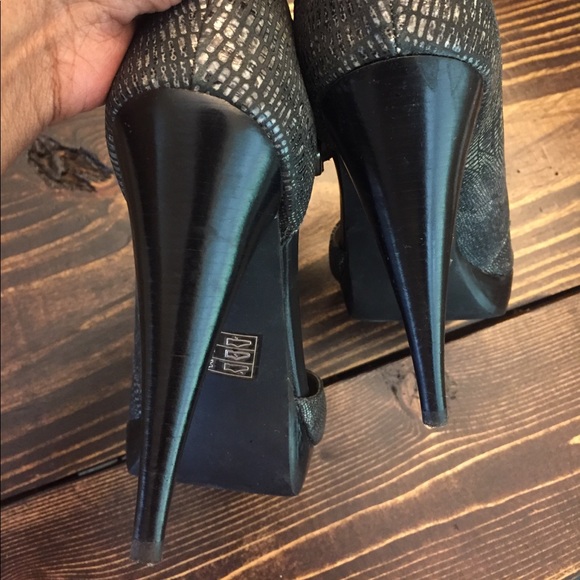 Grey and Black Sexy Platform heels - Picture 4 of 6