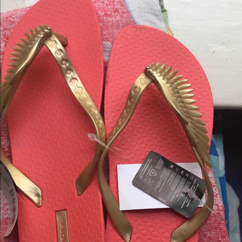 Flip flops