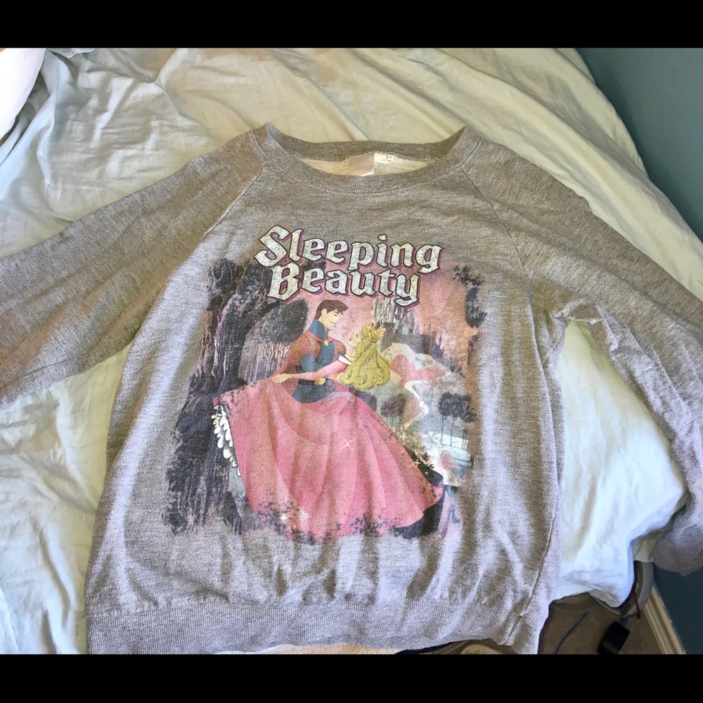 Vintage looking Disney Shirt